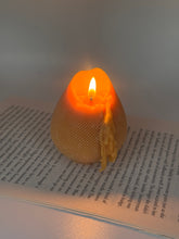 Load image into Gallery viewer, Unique Tear Drop Candle