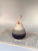 Load image into Gallery viewer, Unique Tear Drop Candle