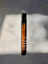 Load image into Gallery viewer, Sensual Amber Parfum
