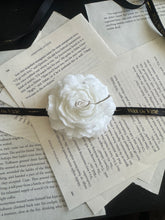 Load image into Gallery viewer, Peony Flower Candle