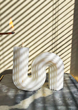 Load image into Gallery viewer, S wave Pillar Candle